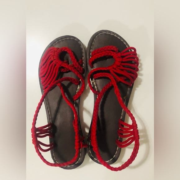 Red rope braided flip flops - Picture 1 of 3